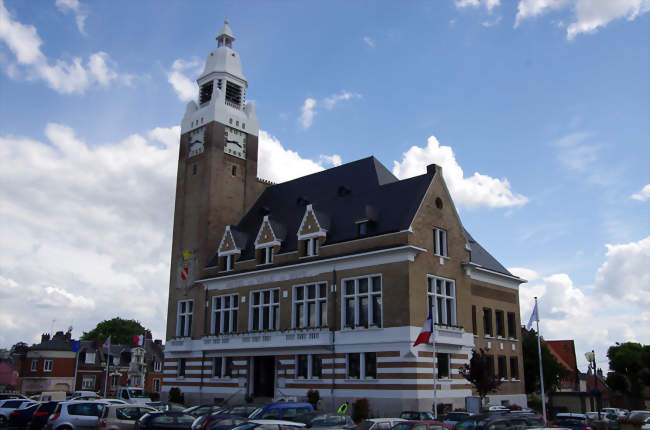 L'hôtel-de-ville de Roye - Roye (80700) - Somme