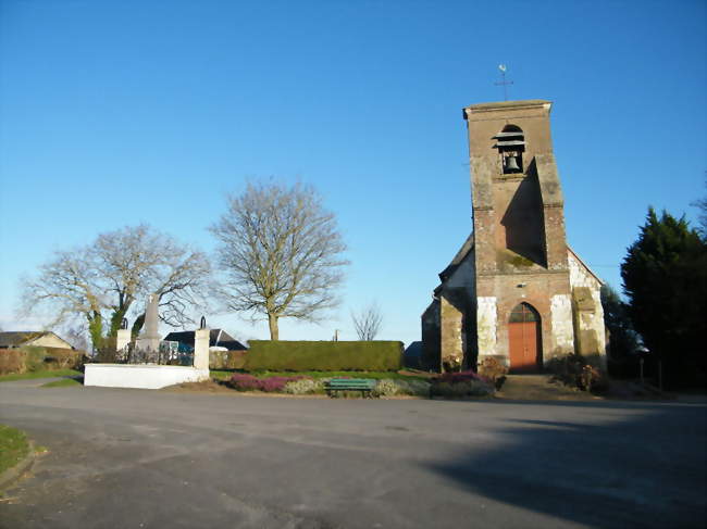Monument et église - Saigneville (80230) - Somme
