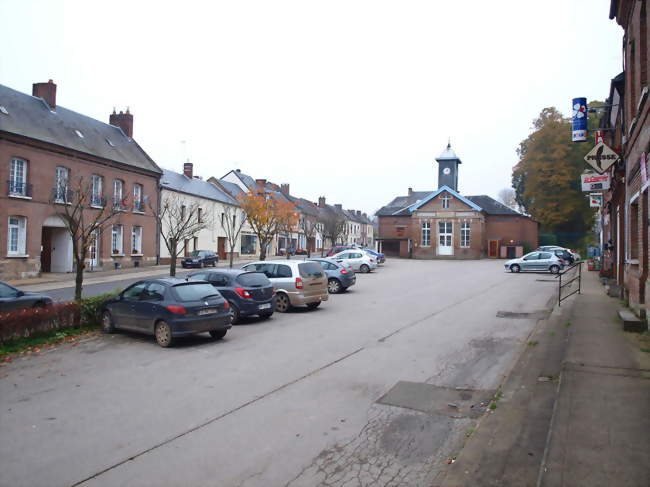 Place du général Leclerc - Senarpont (80140) - Somme