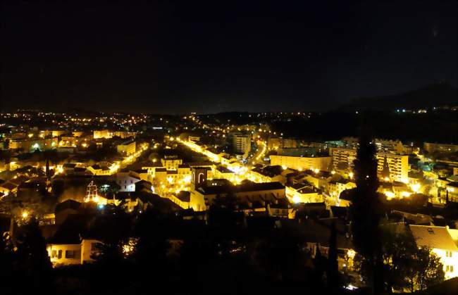 La Garde, vue de nuit - La Garde (83130) - Var