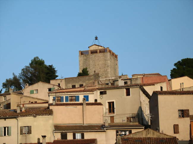 Le Revest-les-Eaux - Le Revest-les-Eaux (83200) - Var