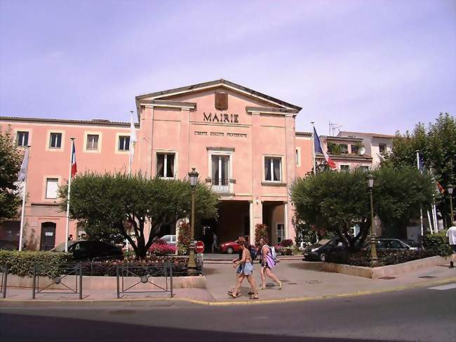 Lhôtel de ville - Saint-Raphaël (83700 & 83530) - Var