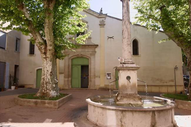 La place de l'Église - Saint-Zacharie (83640) - Var