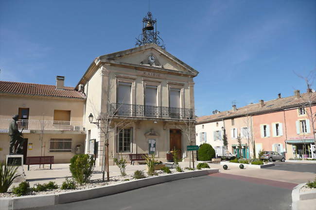 Mairie à Althen-des-Paluds - Althen-des-Paluds (84210) - Vaucluse