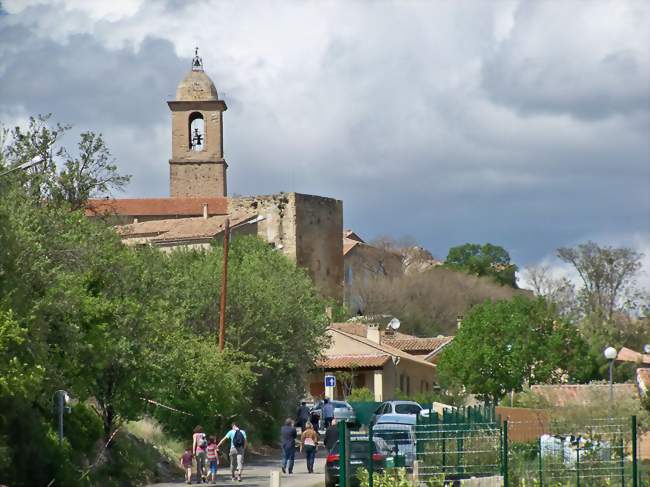 Vue du village - Mormoiron (84570) - Vaucluse