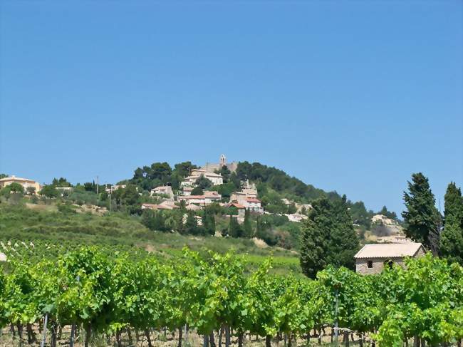 Rasteau dominant son vignoble - Rasteau (84110) - Vaucluse