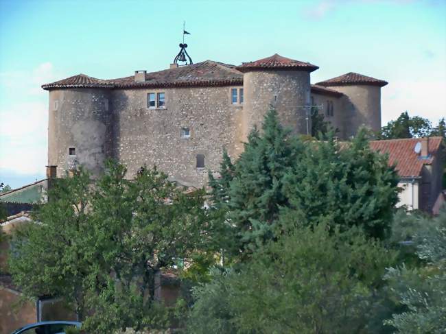 Château de Rustrel, siège de la mairie - Rustrel (84400) - Vaucluse