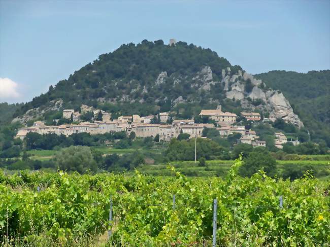 Le village de Séguret et son vignoble - Séguret (84110) - Vaucluse