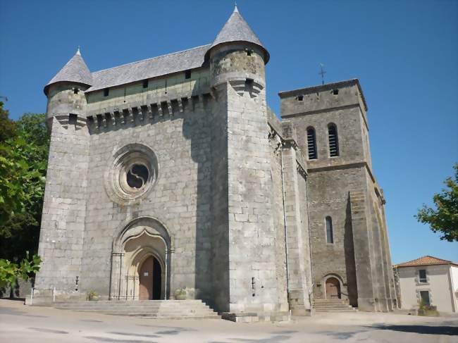 Église fortifiée Saint-Pierre - Le Boupère (85510) - Vendée