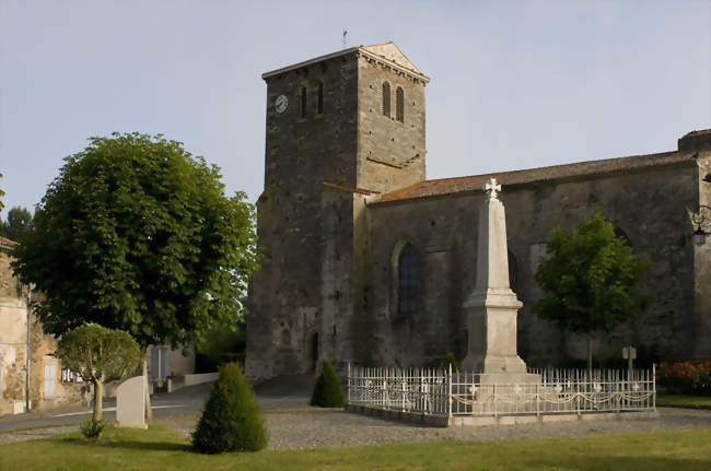 L'église Saint-Hilaire - Breuil-Barret (85120) - Vendée