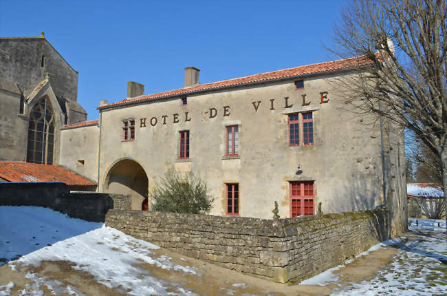 MARCHÉ - FOUSSAIS-PAYRÉ