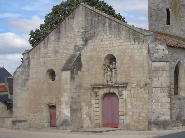 L'église Saint-Hilaire - Nalliers (85370) - Vendée
