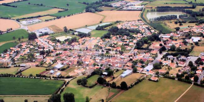 Vue aérienne de Saint Germain de Princay