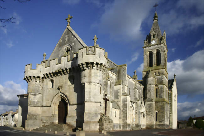 Eglise Fortifiée - Crédit: Club photo de Saulgé