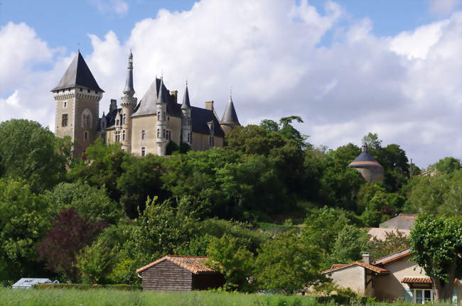 Le château d'Aigne - Iteuil (86240) - Vienne