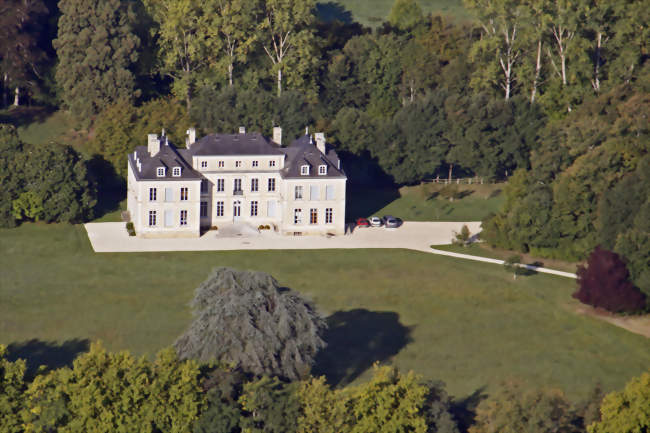 Chateau La Contour - Crédit: Club Photo de Saulgé
