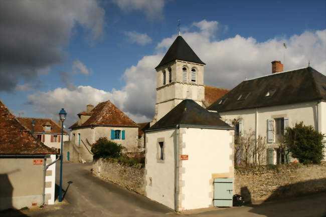 Place de l'Eglise - Crédit: Club photo de Saulgé