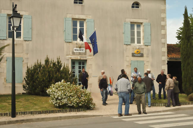 Centre Bourg - Crédit: Club Photo de Saulgé
