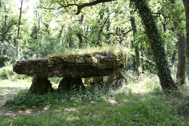 Le Dolmen