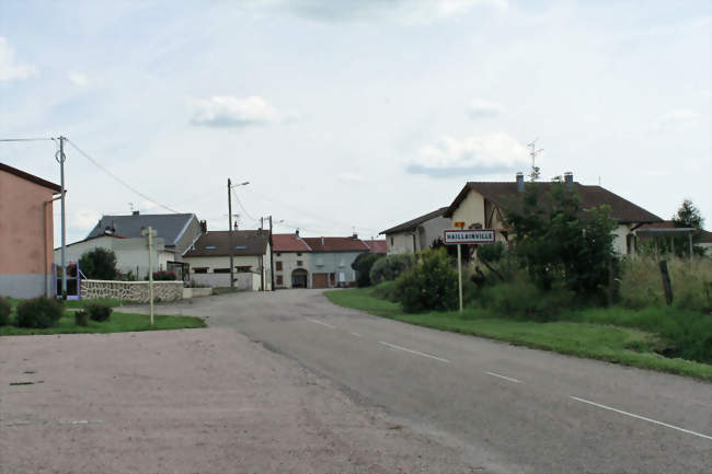 Entrée du village, par la route d'Essey - Haillainville (88330) - Vosges