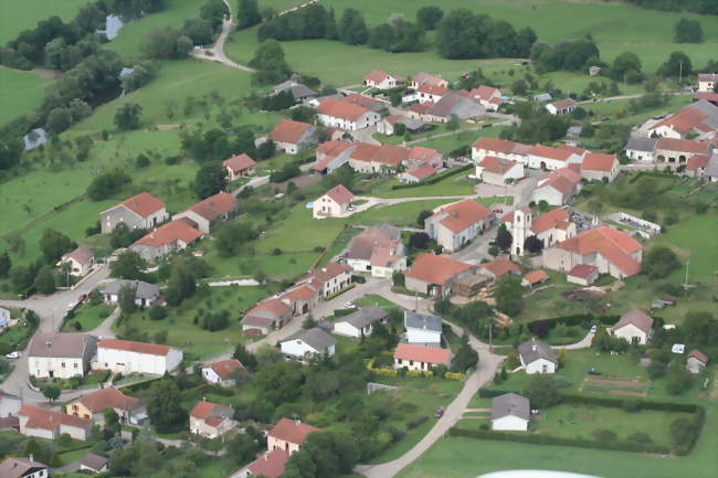 Vue aérienne du centre de Mazirot - Mazirot (88500) - Vosges