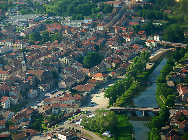 Vue aérienne de Mirecourt - Mirecourt (88500) - Vosges