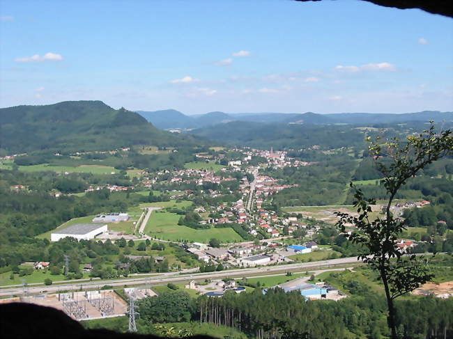 Moyenmoutier vu de la Pierre d'Appel - Moyenmoutier (88420) - Vosges