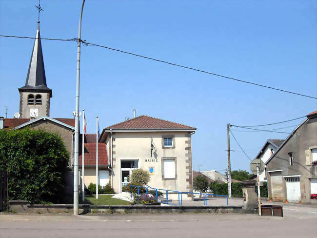 La mairie de Romont - Romont (88700) - Vosges