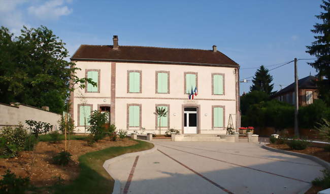 La mairie - Chamvres (89300) - Yonne