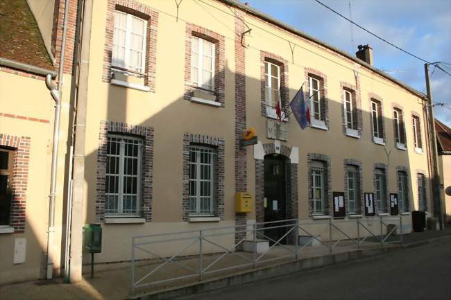 La Mairie de Dixmont - Dixmont (89500) - Yonne