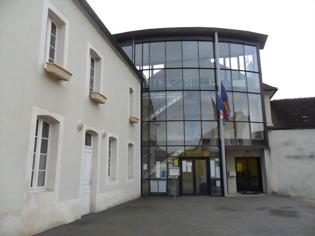 La mairie de Laroche Saint Cydroine - Laroche-Saint-Cydroine (89400) - Yonne
