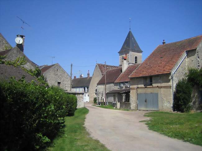 Vue du village - Lucy-sur-Cure (89270) - Yonne