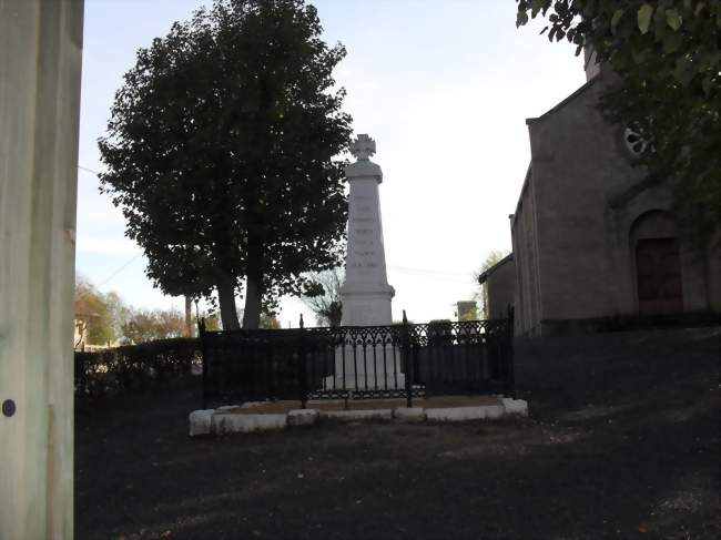Monument aux morts de Mercy - Crédits: Alexandre Joseph/Panoramio/CC by SA