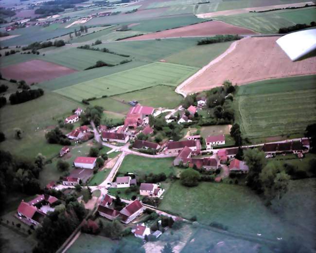 Photo aérienne du lieu-dit de Chainq-en-Bas - Neuvy-Sautour (89570) - Yonne