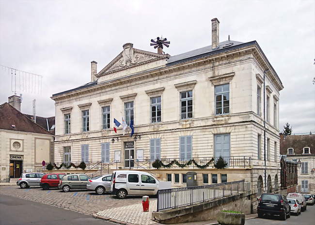 L'hôtel de ville - Tonnerre (89700) - Yonne