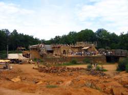 MULTI SERVICES PROCHE DE GUEDELON