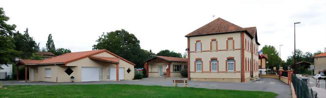 Mairie et école - Escosse (09100) - Ariège
