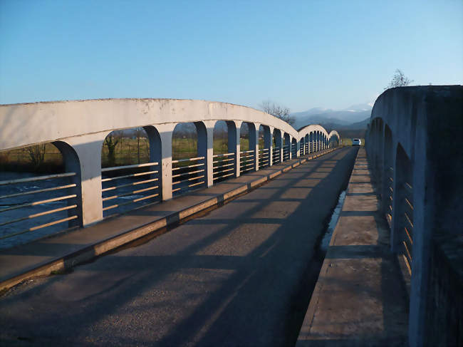 Pont sur le Salat à Taurignan-Castet - Taurignan-Castet (09160) - Ariège