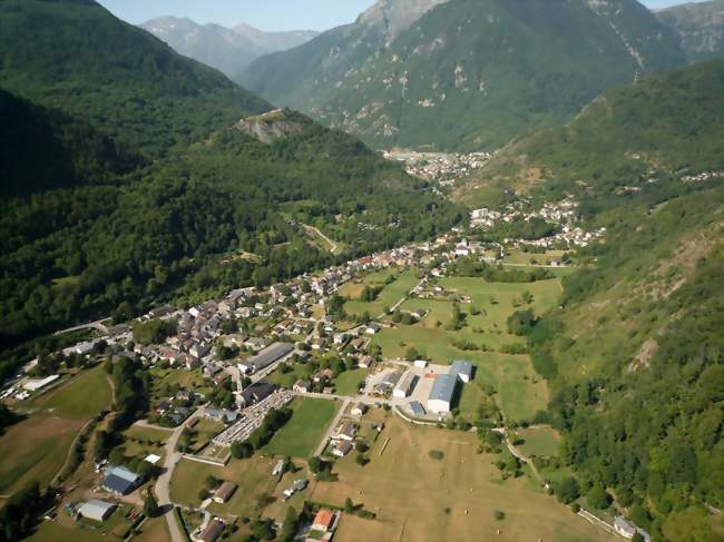 Vue aérienne générale de Vicdessos - Vicdessos (09220) - Ariège