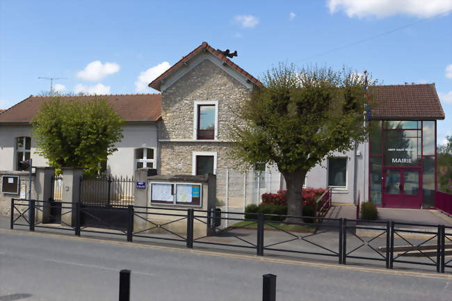 Lhôtel de ville - D'Huison-Longueville (91590) - Essonne