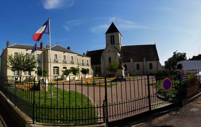 Lhôtel de ville - Étréchy (91580) - Essonne