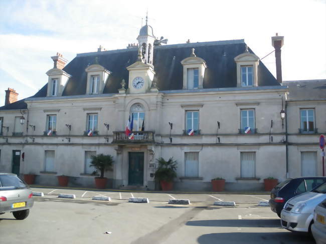 Lhôtel de ville - Linas (91310) - Essonne