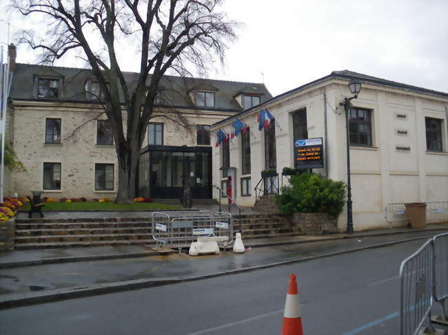 Lhôtel de ville - Marcoussis (91460) - Essonne