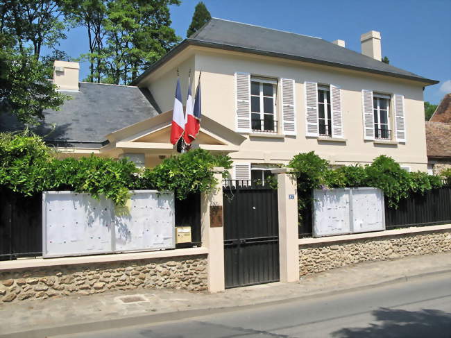 Lhôtel de ville - Le Val-Saint-Germain (91530) - Essonne