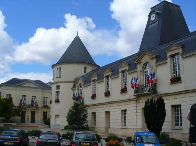 L'hôtel de ville - Clamart (92140) - Hauts-de-Seine