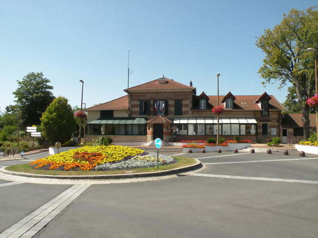 La mairie - Éragny (95610) - Val-d'Oise