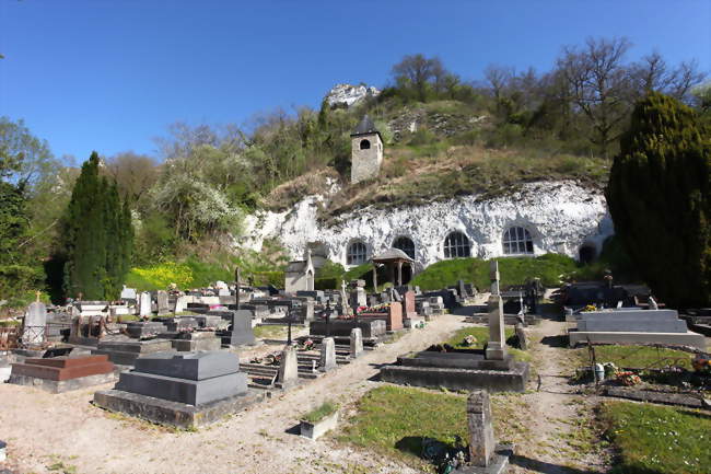 L'église troglodytique de l'Annonciation - Haute-Isle (95780) - Val-d'Oise