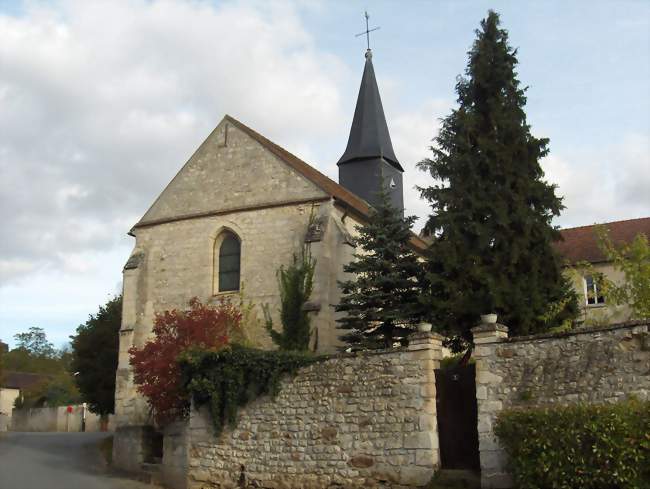 Perspective sur l'église de la Sainte-Trinité - Hédouville (95690) - Val-d'Oise