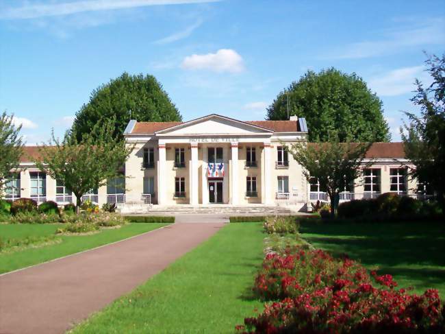 Hôtel de ville de Louvres - Louvres (95380) - Val-d'Oise