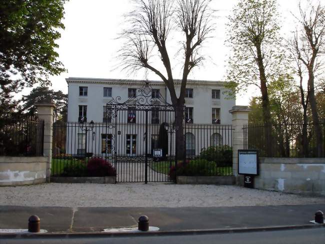 La mairie, château du Petit-Bury - Margency (95580) - Val-d'Oise